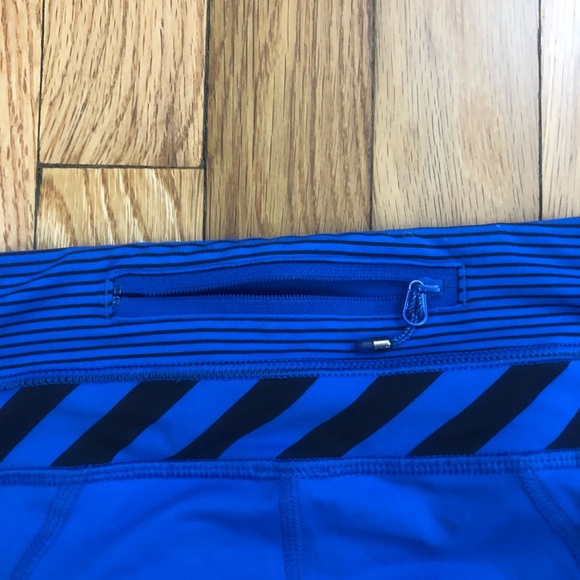 Lululemon Crop Leggings - Picture 3 of 6